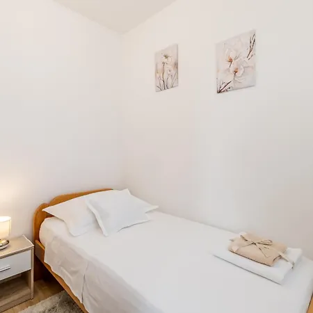 Pure Comfort - Cvita * Split