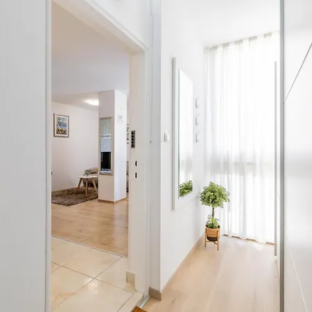 Pure Comfort - Cvita Apartment Split